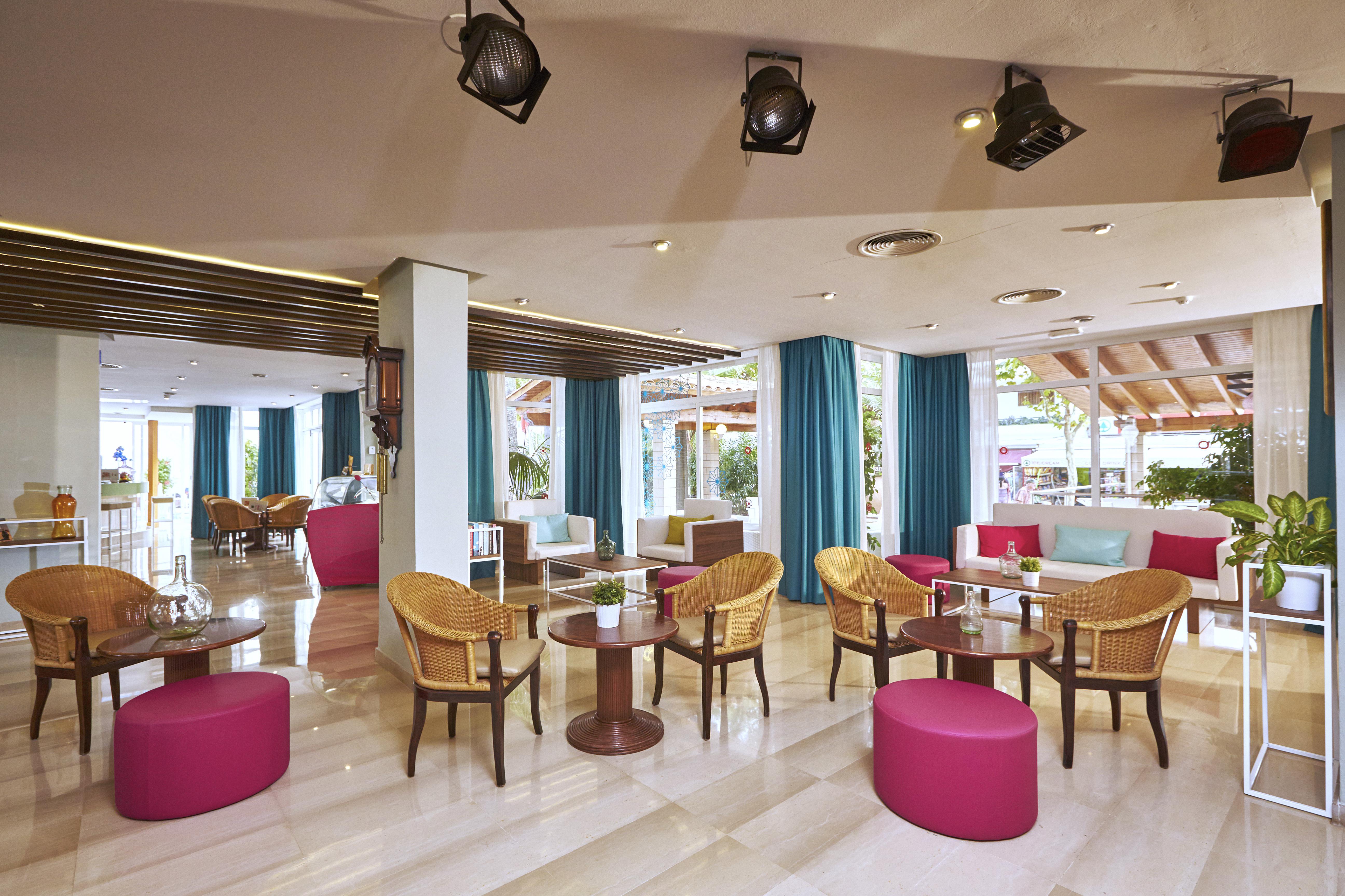 Cabot Cap De Mar Hotel Cala Bona  Ngoại thất bức ảnh